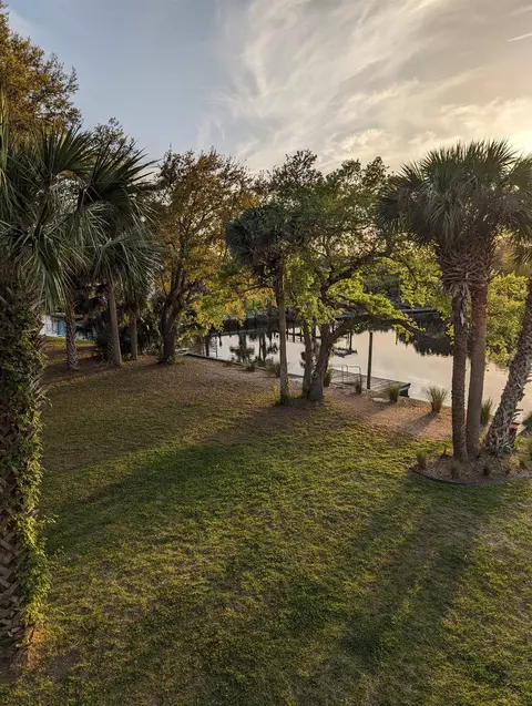 Nnn Southside Dr, Crawfordville, FL 32327