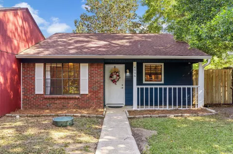 4006 Breezee Ct, Tallahassee, FL 32303