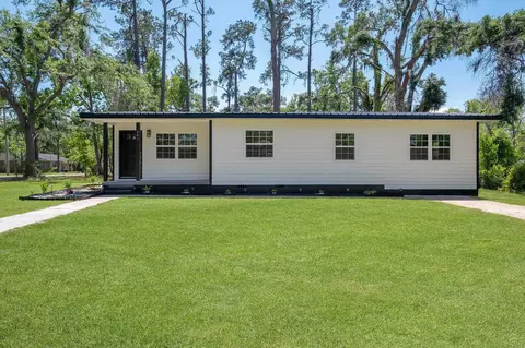201 W Cedar St, Perry, FL 32347 photo 1