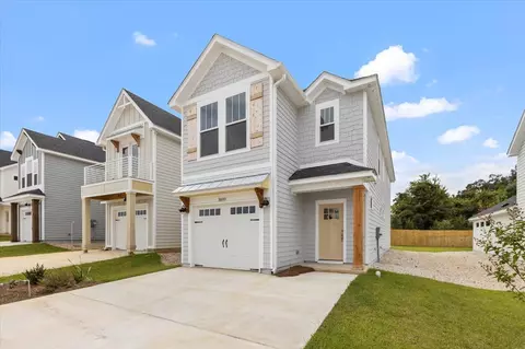 3699 Meadow Vista Ln, Tallahassee, FL 32308