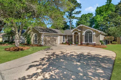 1340 Old Village Rd, Tallahassee, FL 32312