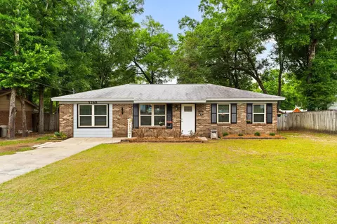 5768 Cypress Cir, Tallahassee, FL 32303