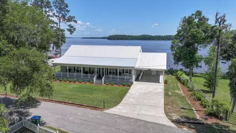 4577 Mccall Bridge Rd, Quincy, FL 32351