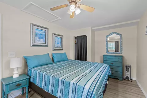 Bedroom - 207 SE Ninth St, Steinhatchee, FL 32359 photo 6 of 6