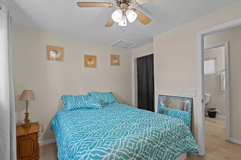 Bedroom - 207 SE Ninth St, Steinhatchee, FL 32359 photo 2 of 6