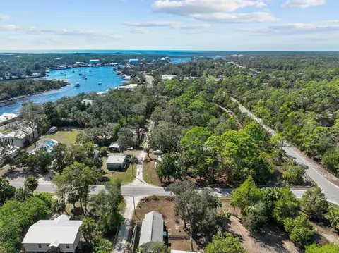 View/Area - 207 SE Ninth St, Steinhatchee, FL 32359 photo 4 of 8