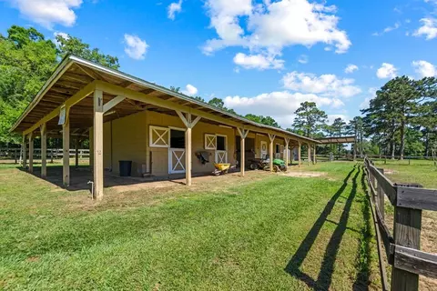 8700 Opal Dr, Tallahassee, FL 32309