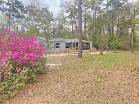 139 Tracy Ln, Crawfordville, FL 32327