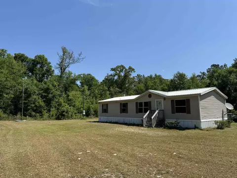 67 Basswood Dr, Crawfordville, FL 32327