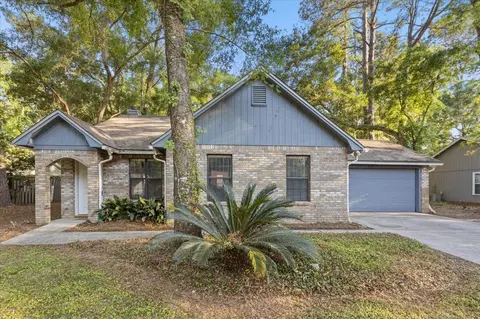 8421 Olde Post Rd, Tallahassee, FL 32311