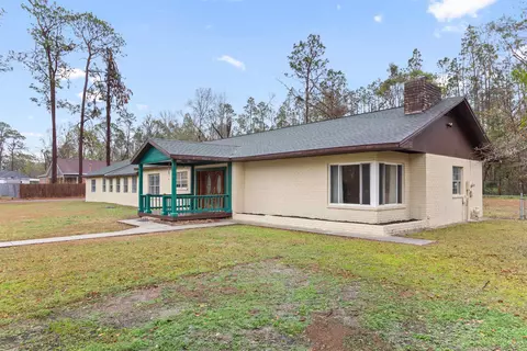 Exterior - 610 Plantation Rd, Perry, FL 32348 photo 8 of 13