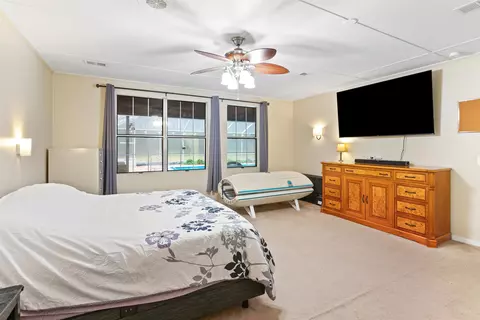 Bedroom - 610 Plantation Rd, Perry, FL 32348 photo 3 of 9