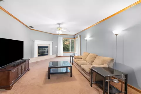 Living - 610 Plantation Rd, Perry, FL 32348 photo 1 of 2