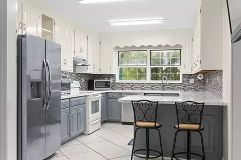 Kitchen - 610 Plantation Rd, Perry, FL 32348 photo 1 of 3