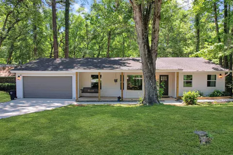 303 Skate Dr, Tallahassee, FL 32312