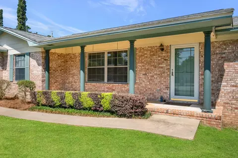 408 Collinsford Rd, Tallahassee, FL 32301