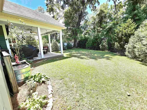 Exterior - 5876 Bascom Dr, Tallahassee, FL 32309 photo 7 of 8