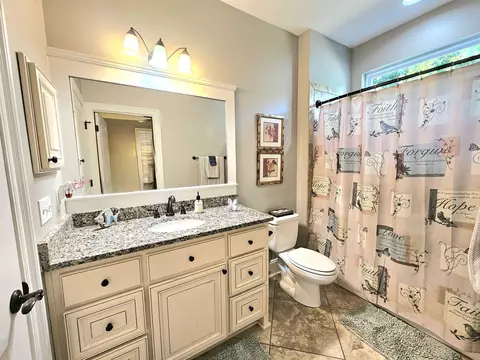 Bath - 5876 Bascom Dr, Tallahassee, FL 32309 photo 1 of 5