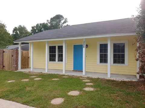 2584 Chateau Ln #2, Tallahassee, FL 32311