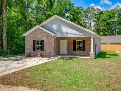 50 Paulette Dr, Crawfordville, FL 32327