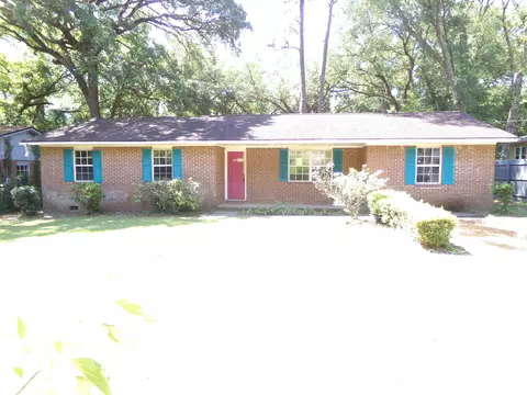 1013 Munson Landing Rd, Tallahassee, FL 32305
