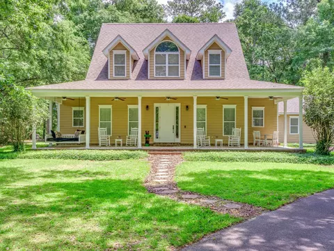 4512 Amber Valley Rd, Tallahassee, FL 32312