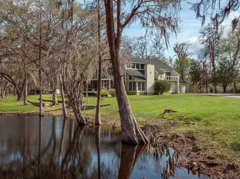 Exterior - 3924 Joel Aman Rd, Perry, FL 32347 photo 5 of 7