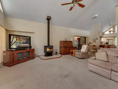 Living - 3924 Joel Aman Rd, Perry, FL 32347 photo 2 of 7