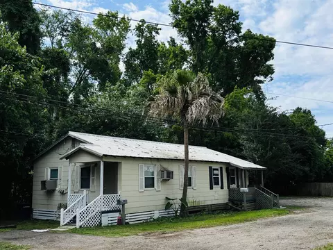 1010 And 1012 Tucker St #DUPLEX, Tallahassee, FL 32310