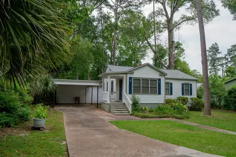 1935 Temple Dr, Tallahassee, FL 32303