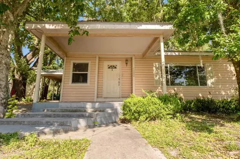 Exterior - 1220 N Parkview St, Perry, FL 32347 photo 4 of 8