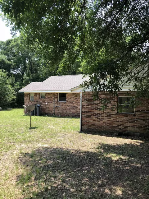 Exterior - 75 Byrd Rd, Quincy, FL 32351 photo 6 of 9