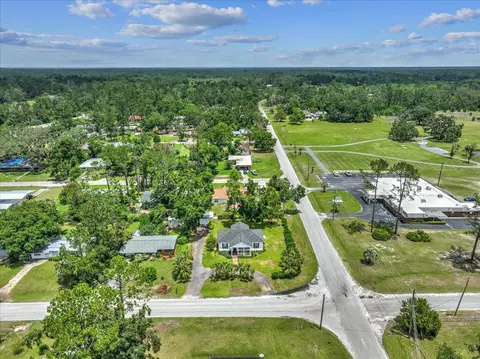 428 E Ash St, Perry, FL 32347 photo 7