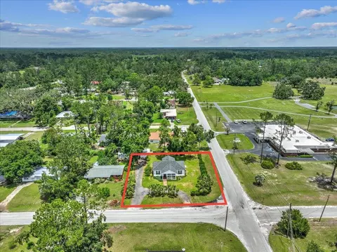 428 E Ash St, Perry, FL 32347 photo 4
