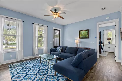 428 E Ash St, Perry, FL 32347 photo 8
