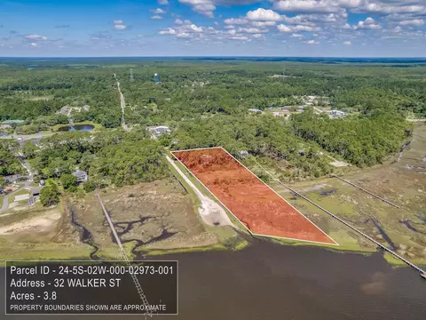 32 Walker St, Panacea, FL 32346 photo 8