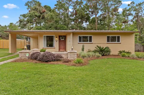 2015 Chuli Nene, Tallahassee, FL 32301