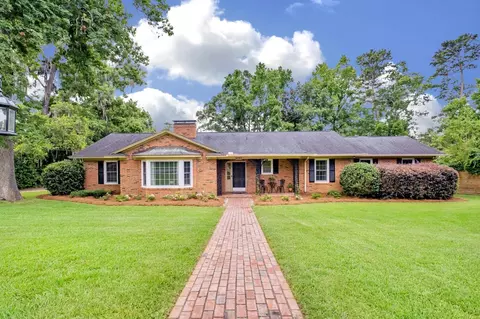 1405 Shuffield Dr, Tallahassee, FL 32308