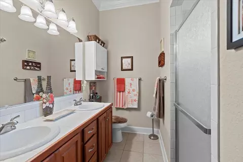 Bath - 21502 Osprey Rd, Perry, FL 32348 photo 2 of 4