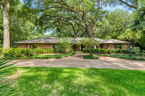 6332 Count Fleet Trl, Tallahassee, FL 32309