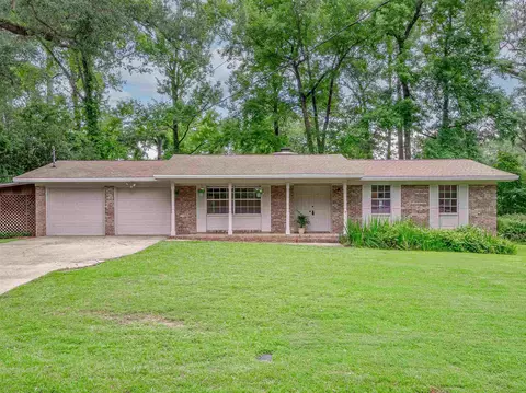 112 Winn Cay Dr, Tallahassee, FL 32312