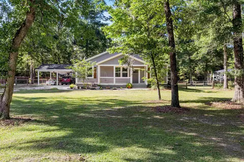 150 Edgewood Dr, Crawfordville, FL 32327