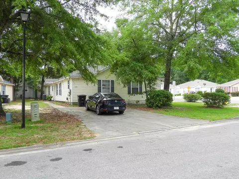 295 Carterwood Dr, Tallahassee, FL 32305