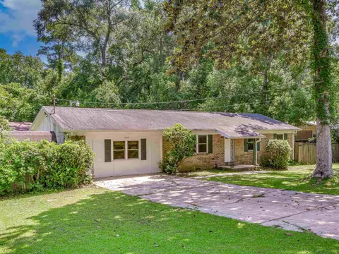 1606 Redwood Dr, Tallahassee, FL 32301