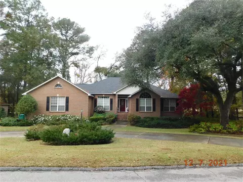 100 Live Oak Ln, Havana, FL 32333