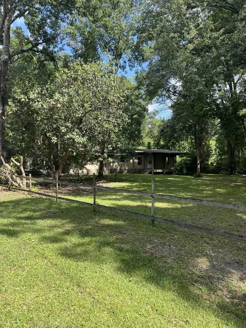 68 Shepherdwood Dr, Crawfordville, FL 32327