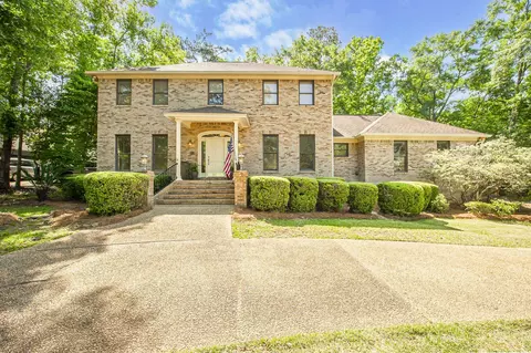 9020 Winged Foot Dr, Tallahassee, FL 32312