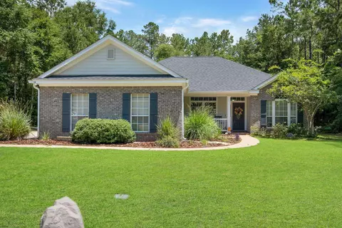 64 Carriage Dr, Crawfordville, FL 32327