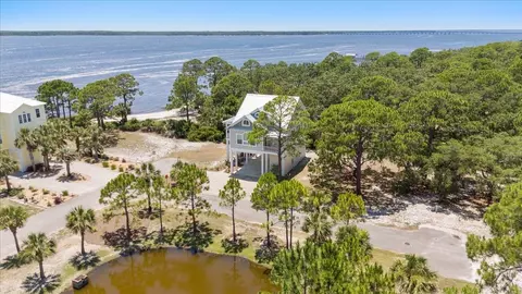 6 Baltimore Clipper Ct, Ochlockonee Bay, FL 32346