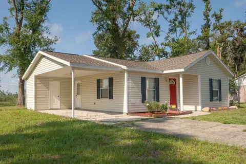 201 Woodgate Dr, Perry, FL 32348